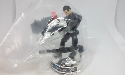 Marvel Heroes ATTACKTIX Punisher #2 2 3/4" Chrome Battle Figure Game Hasbro 2006 - Image 1 of 4