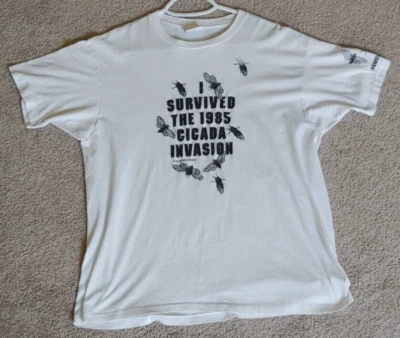 CAMISETA XL Original 1985 "Sobreviví a la Invasión Cicada 1985" Nashville, Tn. Foto 1 de 4
