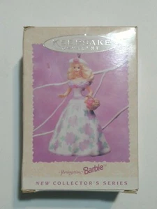 Hallmark Keepsake Springtime Barbie Ornament 1995 - Picture 1 of 1