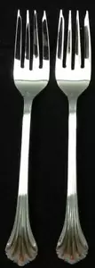 Grupo de dos tenedores para ensaladas de quinteto Gorham de acero inoxidable - Imagen 1 de 3