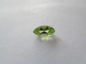 0.66ct Loose Marquise Cut Genuine Yellow Green Peridot Gemstone 8 x 4mm - Picture 1 of 4
