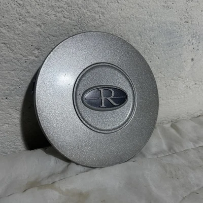 Tapacubos central de rueda de aluminio plateado Buick Riviera 1992-1993 3542362 RARO Foto 1 de 4