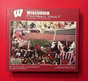 NEW NIB University of Wisconsin Badgers Football Vault Hardcover Book  Slipcase - Bild 1 von 5
