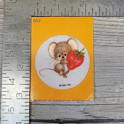 Parche adhesivo de tela vintage de los 80 con sello ratón con fresa Foto 1 de 2