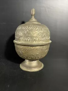 Scatola caddy vassoio in ottone marocchino metà del XX secolo. La stanza marocchina - Foto 1 di 4