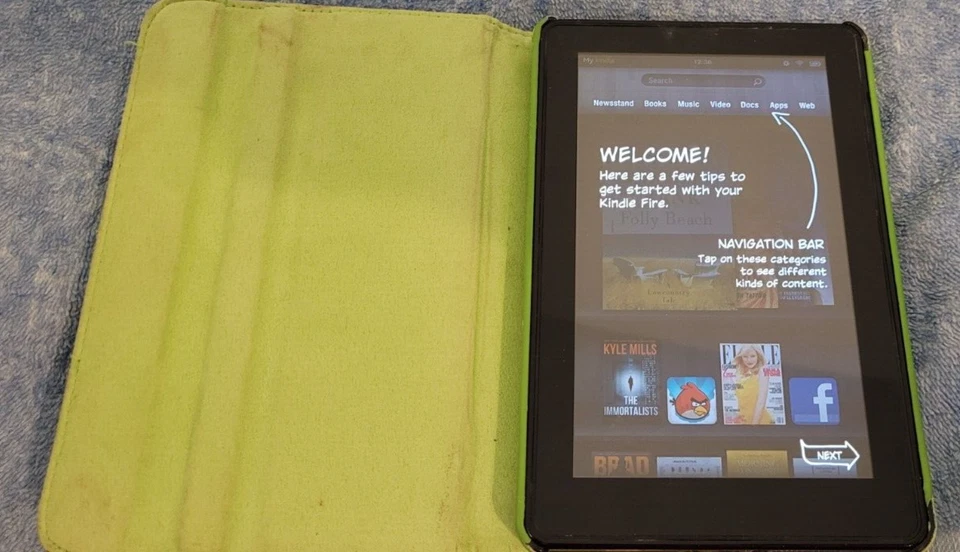 Amazon Kindle Fire (1st Generation) 8GB, Wi-Fi, 7in - Black - Image 1 of 4