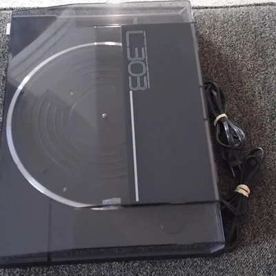 Vintage Hitachi HT-L303 Direct Drive Linear Tracking Auto Turntable 1983 Japan - Image 1 of 4