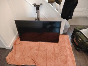 NEC MULTISYNC V423 LCD MONITOR (DIGITAL MENU BOARD) 42inch - Picture 1 of 5