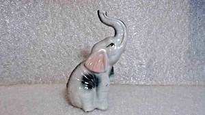Elephant Figurine Vintage Ceramic 6 1/2 inches tall High gloss - Picture 1 of 7