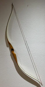 Vintage Ben Pearson Collegian 7120 Right Handed Recurve Bow 30# - 28" draw, 60” - Picture 1 of 11