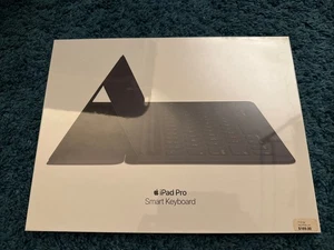 Apple iPad Pro Smart Keyboard A1636 For 12.9-inch MJYR2LL/A | Gray - Picture 1 of 3