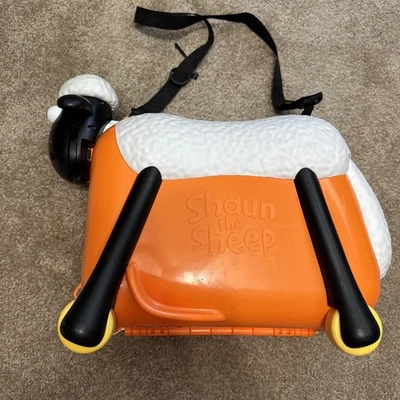 Shaun the Sheep Kids Ride-On Luggage Suitcase - Image 1 of 3