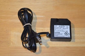 Parte adaptador de CA Skynet 30 voltios salida de CC 0,4 amperios #15J0300. Modelo DAD-3004 sin probar - Imagen 1 de 4