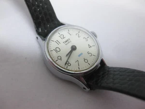 Timex Men's Quartz White Dial Leather Strap Vintage Works Fresh Battery 45 - Picture 1 of 5