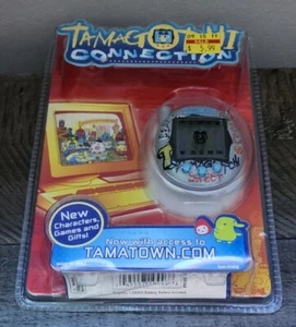 Tamagotchi Connection V4 Bandai Wiz 2004 Graffiti Red Gray Bad New Sealed Rare - Picture 1 of 2