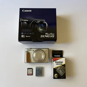 Canon Powershot SX740 HS (Silver) w/ Accessories Ready To Shoot - Picture 1 of 20