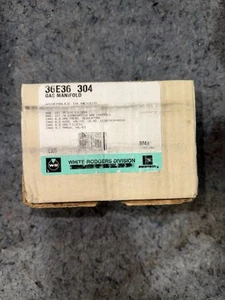 WHITE ROGERS GAS VALVE 36E36-304 - Picture 1 of 6
