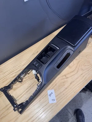 2006-2008 Nissan 350Z manual Center Console Armrest Lid Cover Box Mint 39k Miles - Image 1 of 4