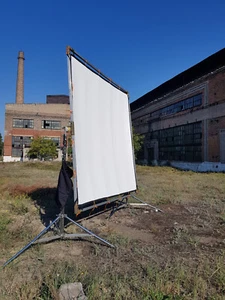 8x8 8x8ft 2.4x2.4m Ultrabounce Black/White Bounce with Carrying bag. - Picture 1 of 7