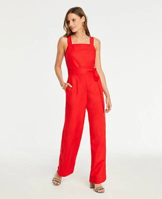 Nuevo con etiquetas Mono Ann Taylor Cuello Cuadrado en Rojo Talla 0 (corre grande) Foto 1 de 2