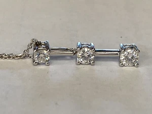 14k WHITE GOLD THREE STONE GENUINE DIAMOND PENDANT ESTATE - Picture 1 of 7