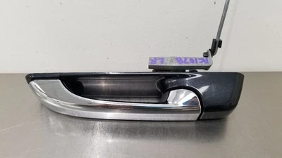 18 DODGE RAM 1500 MANIJA PUERTA EXTERIOR CONDUCTOR TRASERO IZQUIERDO GRIS CROMO DOBLE CABINA Foto 1 de 4