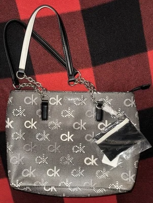 Calvin Klein Women’s Tote Handbag New With Tags With Card Wallet - Image 1 of 4