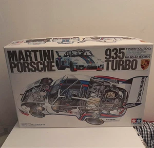TAMIYA 1/12 Porsche 935 Martini Serie Gran Escala Nº57 Modelo Plástico USADO - Imagen 1 de 5