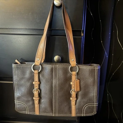 Bolso de Mano/Cartera COACH CHELSEA De Colección Cuero Guijarro Marrón, Cartera Foto 1 de 4