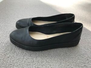 CLARKS Black Thick Sole Leather Shoes Size 5