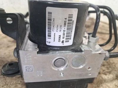 Unidad de actuador/bomba de freno antibloqueo Abs 2016 S60 Sku#4153376 Foto 1 de 4