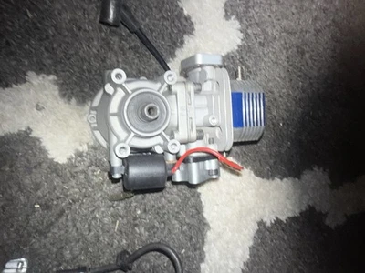 Motores de barco de gasolina R/C Foto 1 de 4