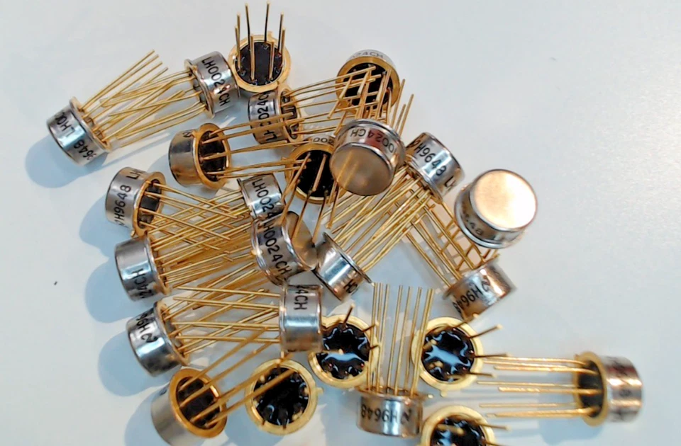 Lot of 27 LH0024CH High-Speed Op-Amps – TO-99 Metal Can – NOS National Semi - Image 1 of 1