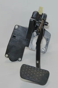 Brake Pedal Mercedes W245 W169 Brake A1692901001 Automatic Original - Picture 1 of 9