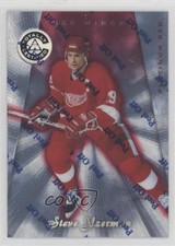 1997-98 Pinnacle Totally Certified Platinum Red /6199 Steve Yzerman #38 HOF