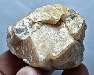 Huge Unique Garnet Crystal From Pakistan 127 Gram - Picture 1 of 9