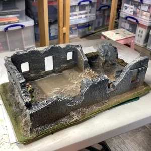 1/32 Destroyed Building - Picture 1 of 5