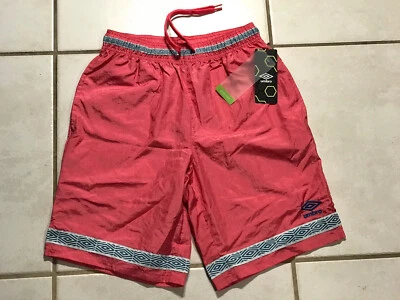 NUEVO CON ETIQUETAS UMBRO Pantalones Cortos de Fútbol Throwback Rosa Caliente Nylon Con Bolsillos Para Hombre’s Pequeños Foto 1 de 4