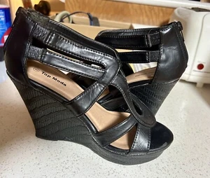 Top Moda Women's 8 Black Wedge Heel Sandals Open Toe - Picture 1 of 7
