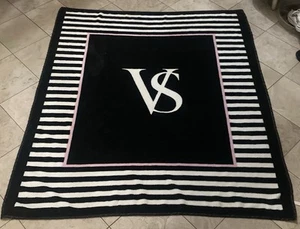 Victoria Secret Towel Size 5x4ft Can Also Be Used as Blanket Color Pink & Black - Picture 1 of 1