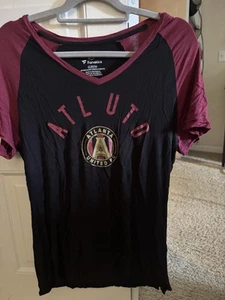 Atlanta United Fanatics Women's Size XXL V-Neck T-Shirt - Picture 1 of 2