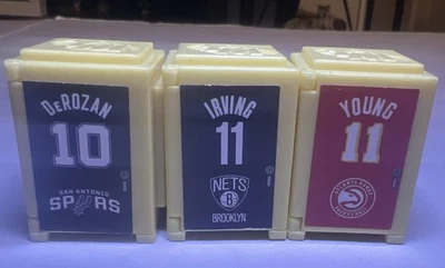 NBA TeenyMates Serie 6 Lockers All Star Banco DeRozan/Irving/Young Juego Comerciado Foto 1 de 4