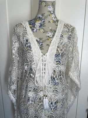Ruby Yaya White Lace Kaftan Beach Cover Size S/M - image 1 of 4