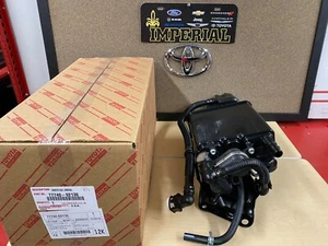 Toyota Matrix 2005-2011 genuino fabricante de equipos originales nuevo bote de vapor de carbón 7774002130 - Imagen 1 de 7