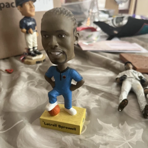 Latrell Sprewell Upper Deck PLAYMAKERS 2001-02 NBA Bobblehead NY Knicks Cover