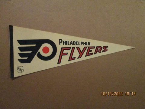 NHL Philadelphia Flyers Vintage Circa 1960's Team Logo Shield Hockey Pennant Cover