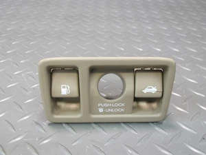 92-00 LEXUS UZZ30L SC400 SC300 INTERRUPTOR DE BOTÓN ABIERTO DE PUERTA Y MALETERO MARFIL OEM - Imagen 1 de 12