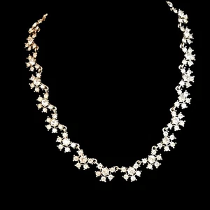 Antica collana con strass - Foto 1 di 11