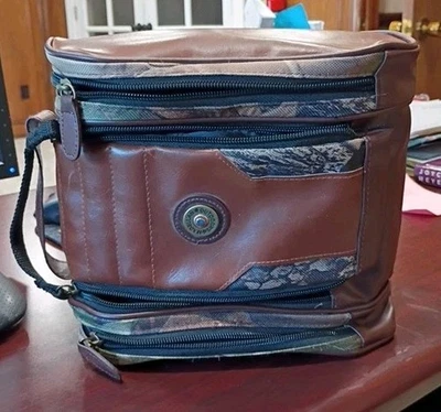Bolsa de aseo de cuero para exteriores Magellan kit doble organizador de viaje marrón Foto 1 de 4