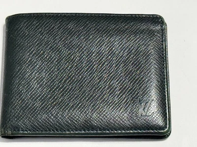 Vintage Louis Vuitton Bifold leather Wallet tiaga Green - Image 1 of 4